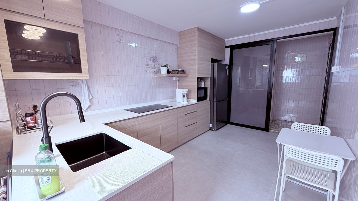 Blk 207 Jurong East View (Jurong East), HDB 4 Rooms #541164761